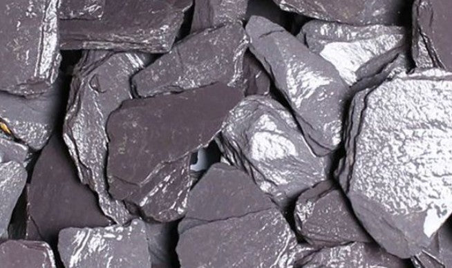 Close-up of blue slate chippings