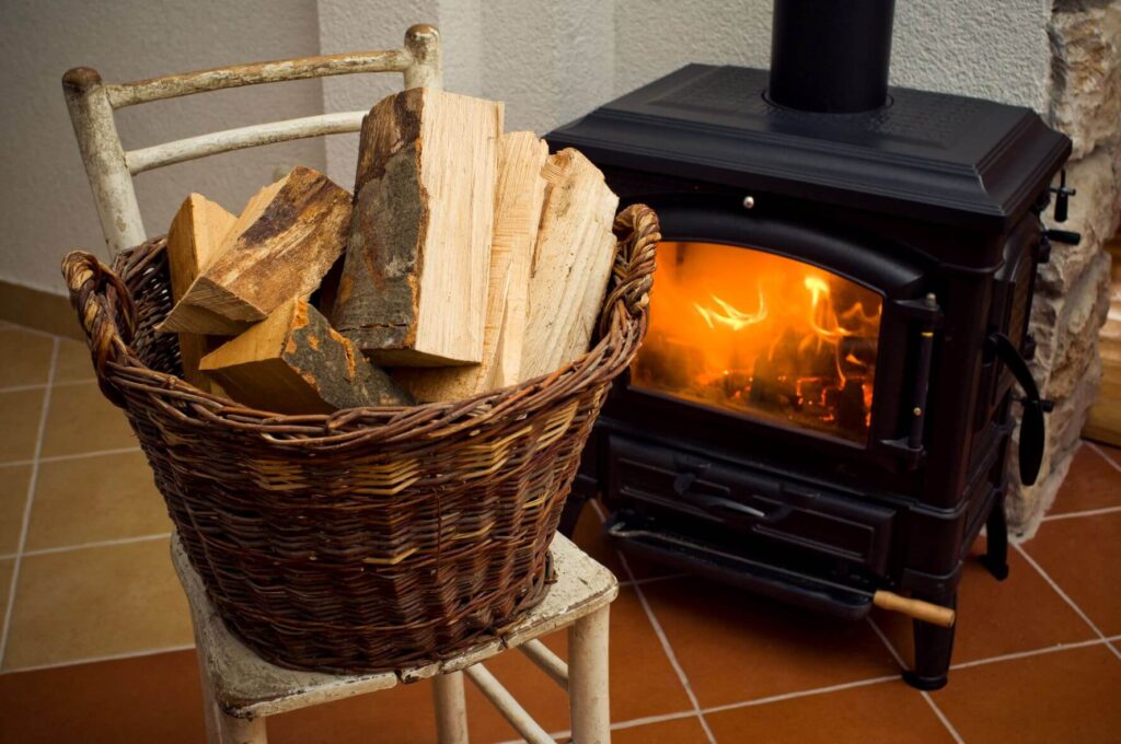 logs and log burner